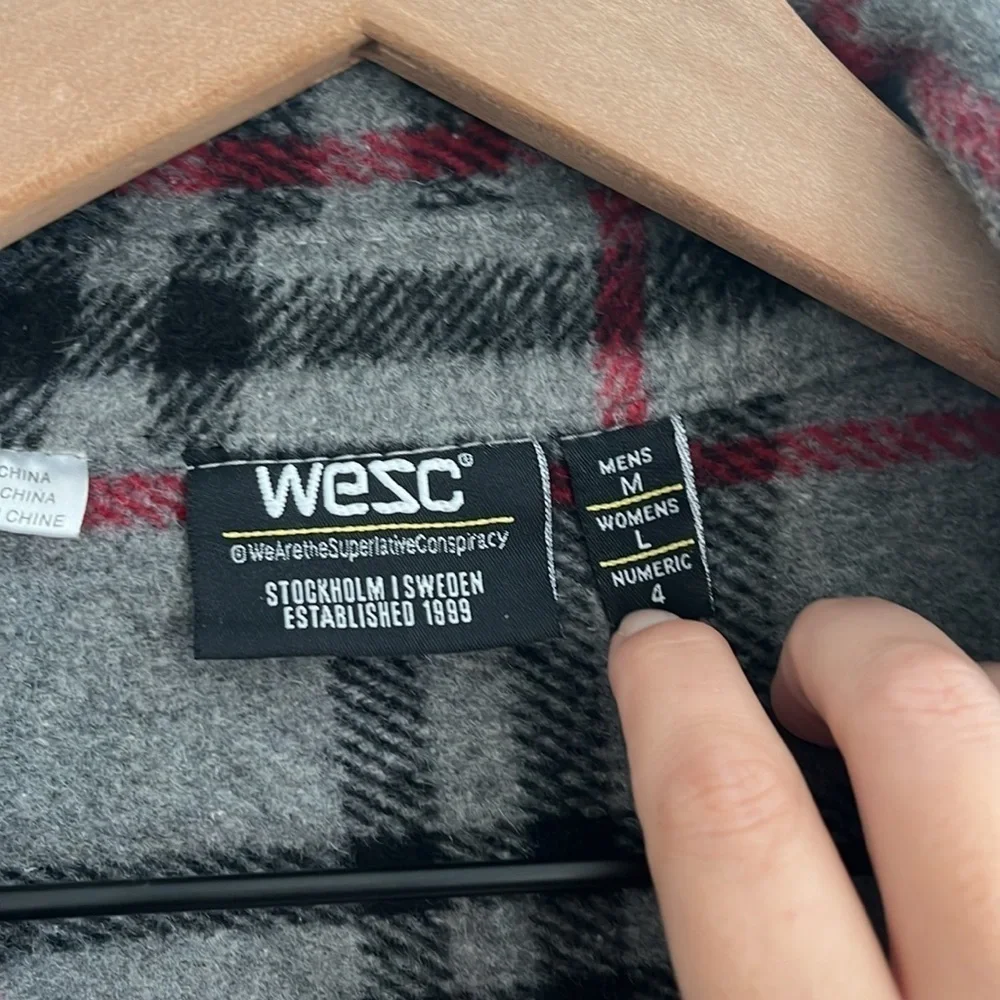 WESC Flannel Jacket Plaid Snap Buttons Size Large